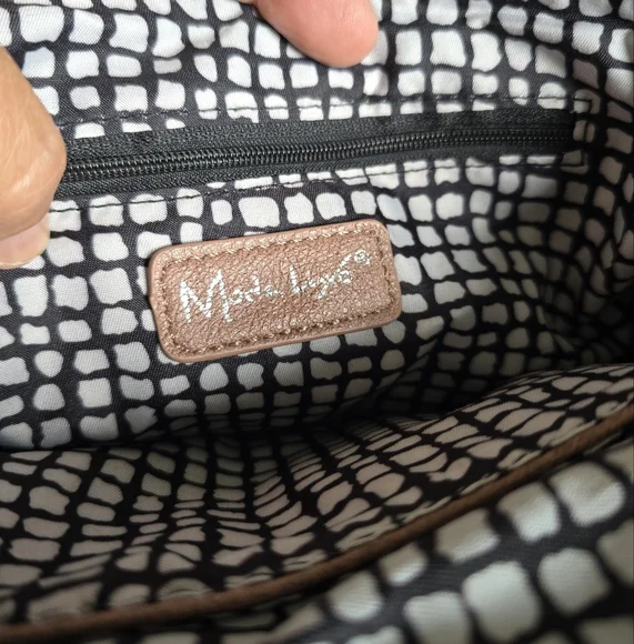 Moda Luxe Easy Foldover Crossbody - Picture 8 of 15